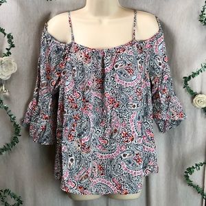 Cold Shoulder Chic, Flowy Top